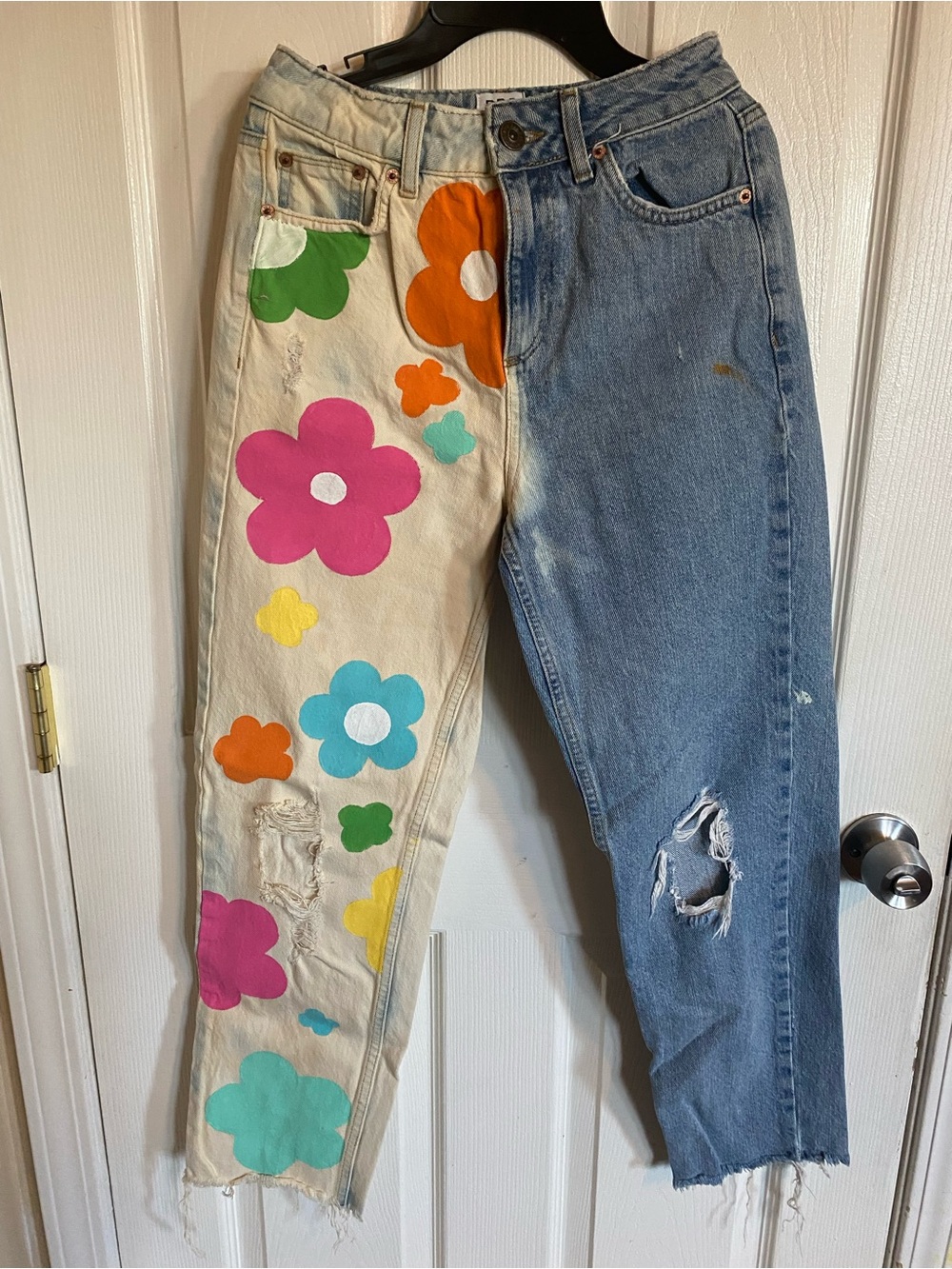 BDG Hand-Painted Two-Tone Flower Patch Jeans - Cream & Blue